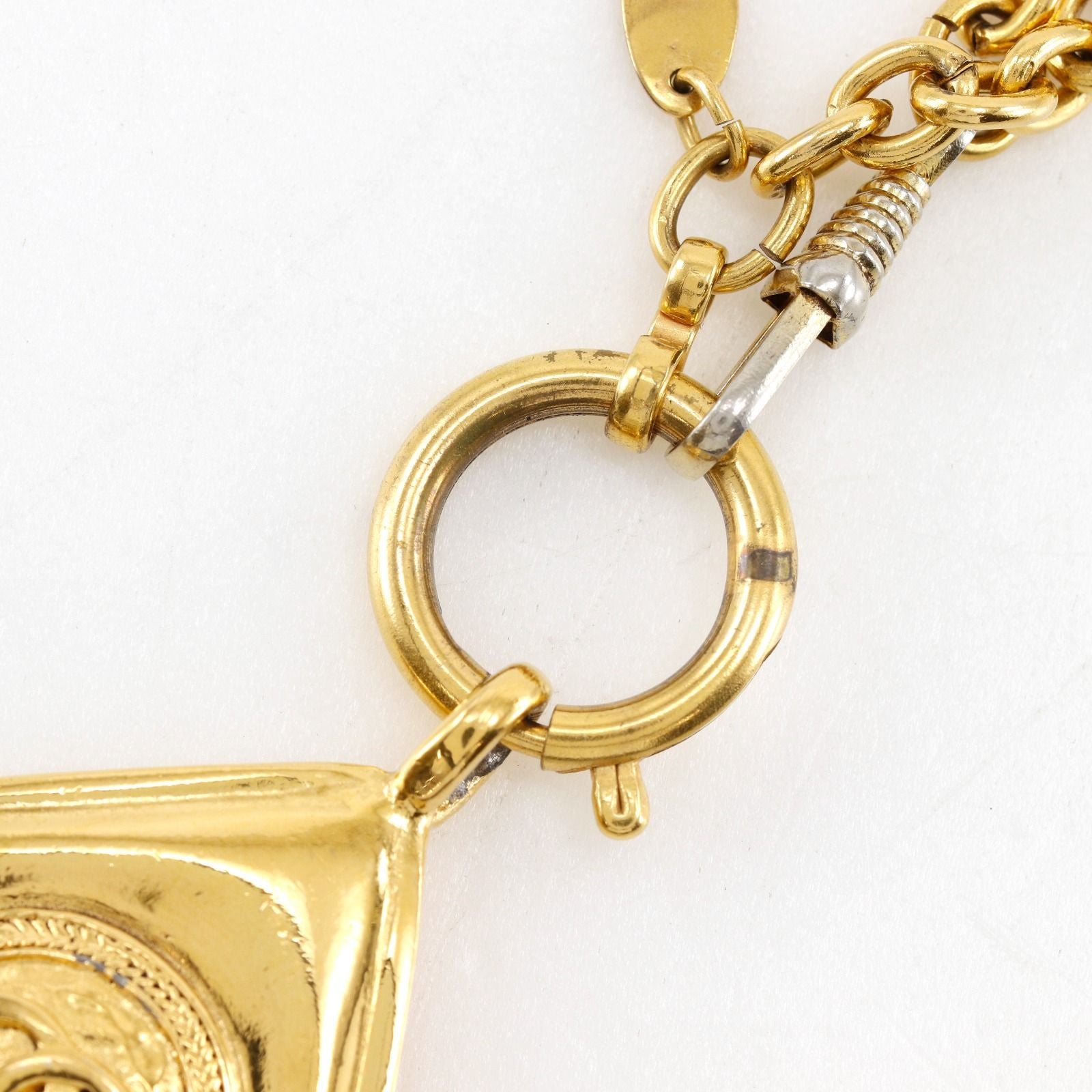 Chanel CC Logo Vintage Gold Plated Necklace — view 5