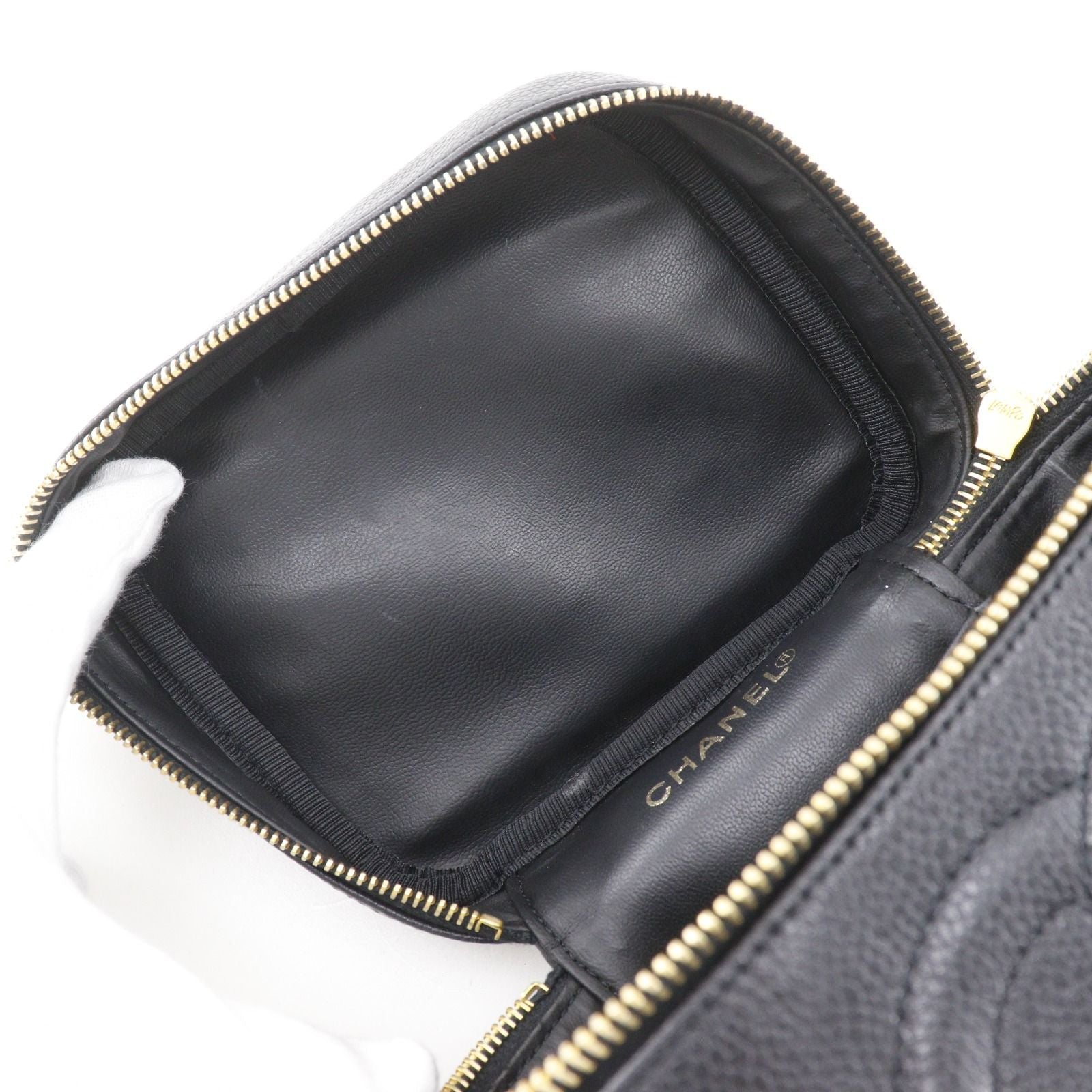 Chanel CC Logo Caviar Leather Black Vanity — view 8