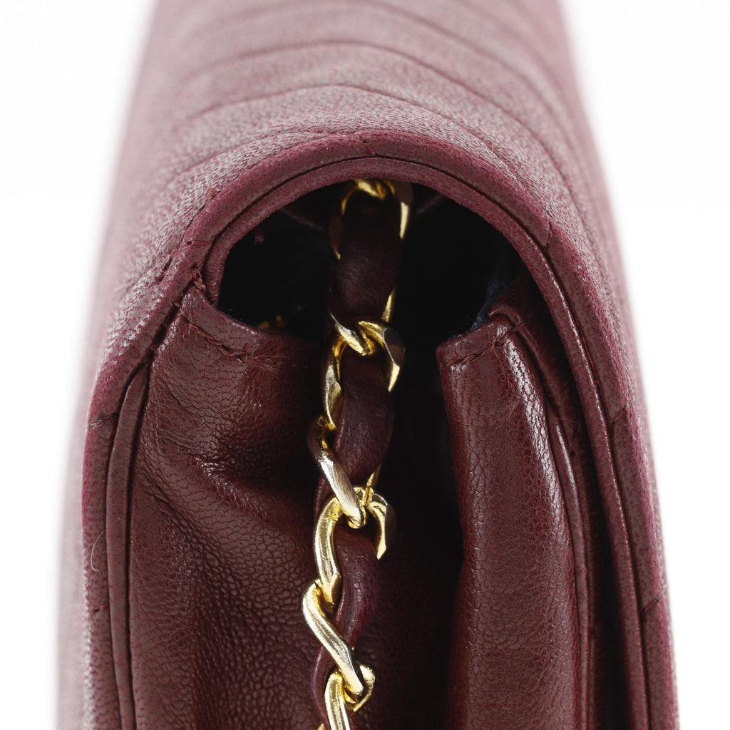 Chanel Blanc Chain Shoulder Vintage Calf Bordeaux — view 8