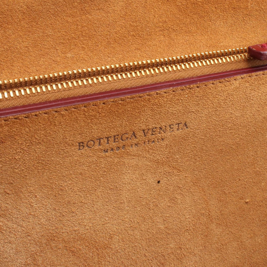 Bottega Veneta Shoulder Bag the Classic Bordeaux Leather the — view 4