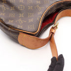 Louis Vuitton Shoulder Bag Croissant MM Monogram Canvas Leather — view 7