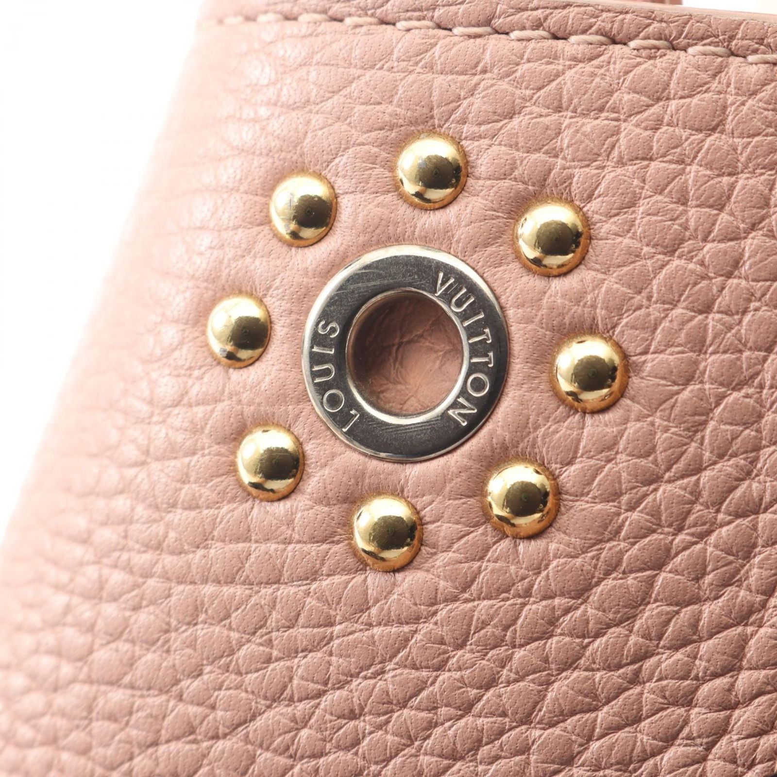 Louis Vuitton Handbag Capucines Magnolia Leather BB — view 9