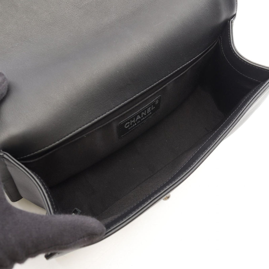 Chanel Shoulder Bag Boy Black Lambskin Boy Chain — view 3