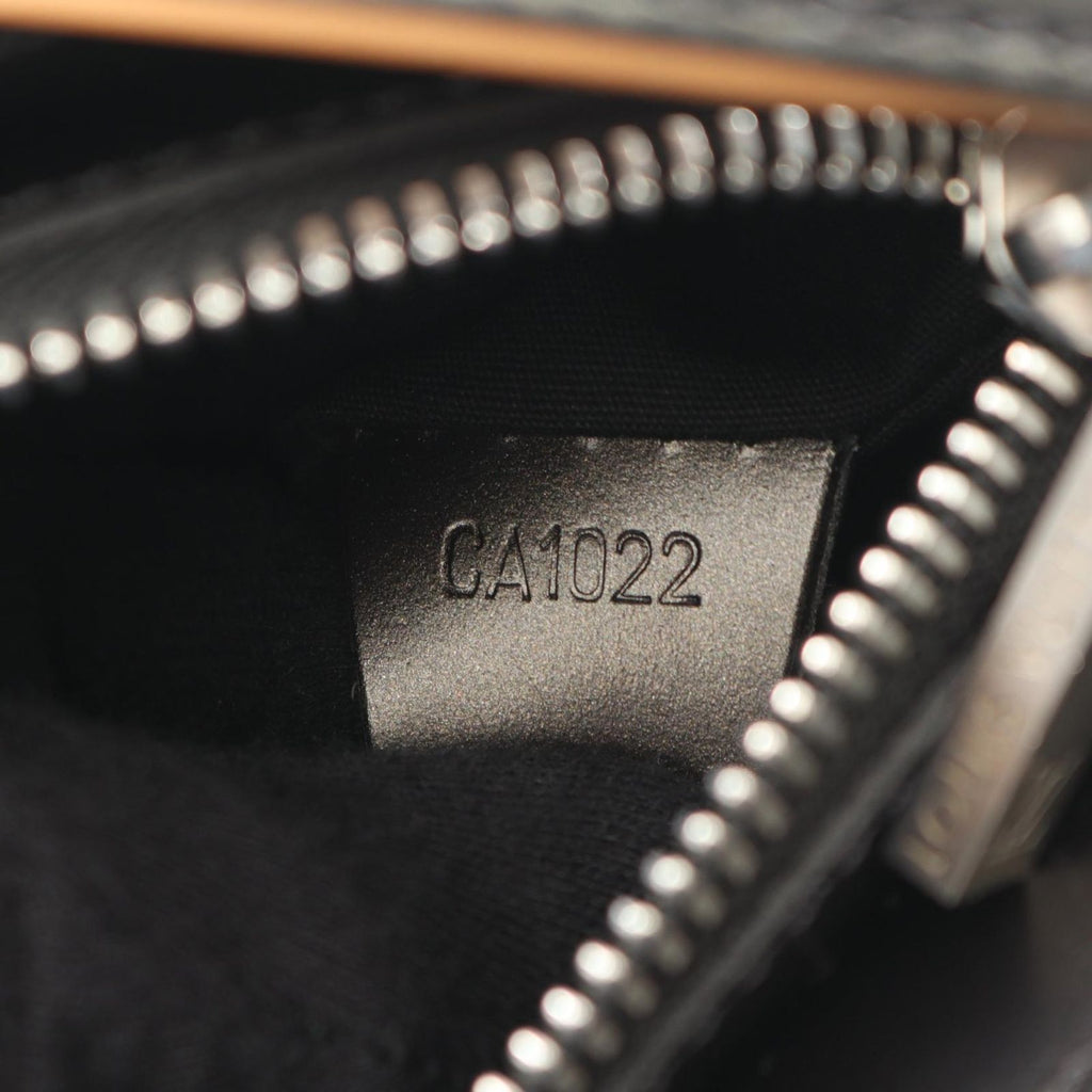 Louis Vuitton Shoulder Bag Alston Noir Leather — view 5