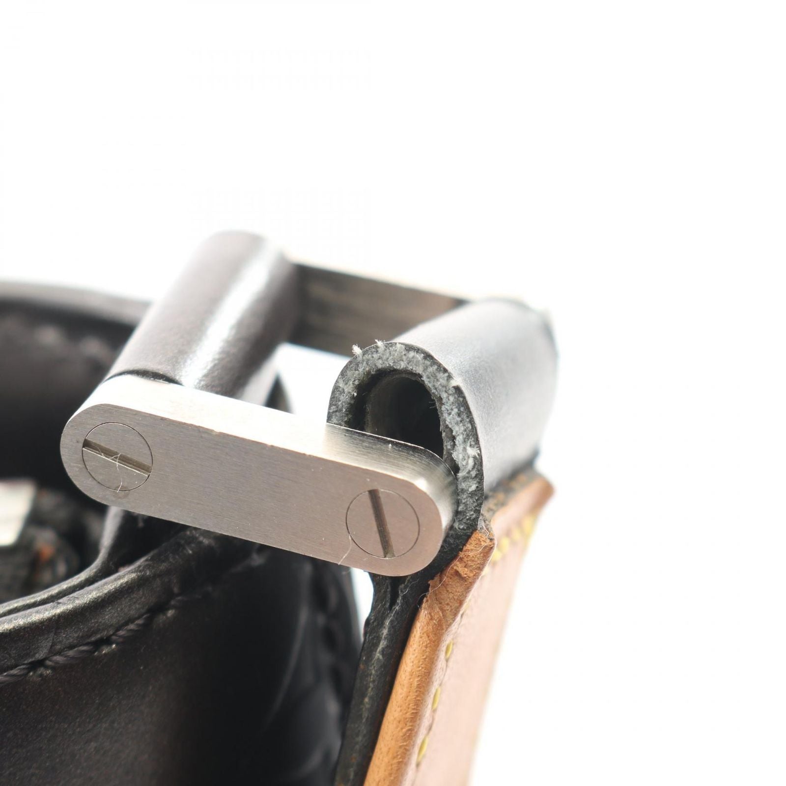 Louis Vuitton Shoulder Bag Alston Noir Leather — view 7