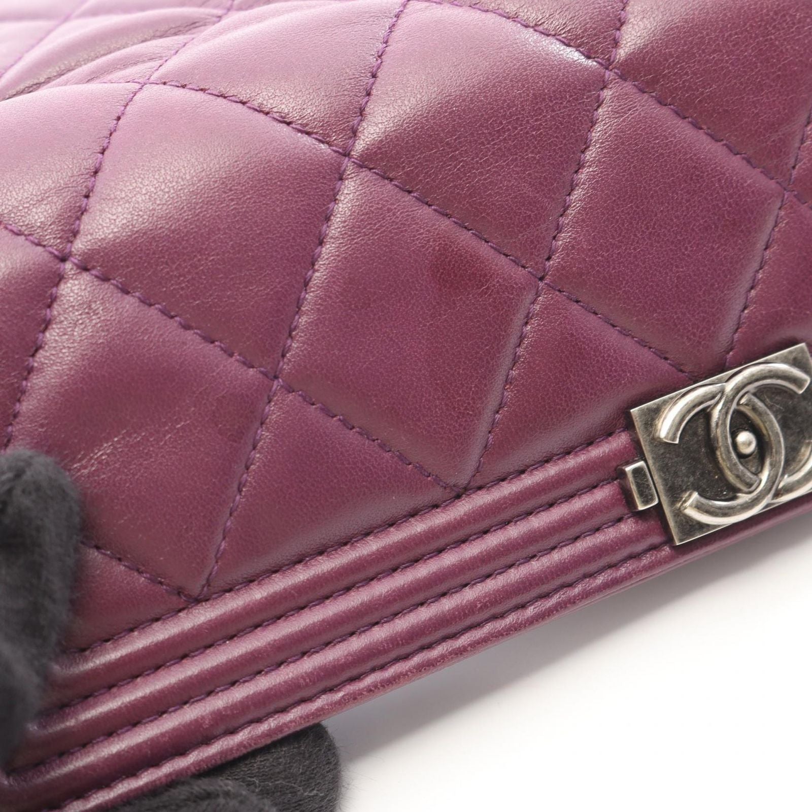 Chanel Bifold Wallet Boy Purple Lambskin Boy — view 9