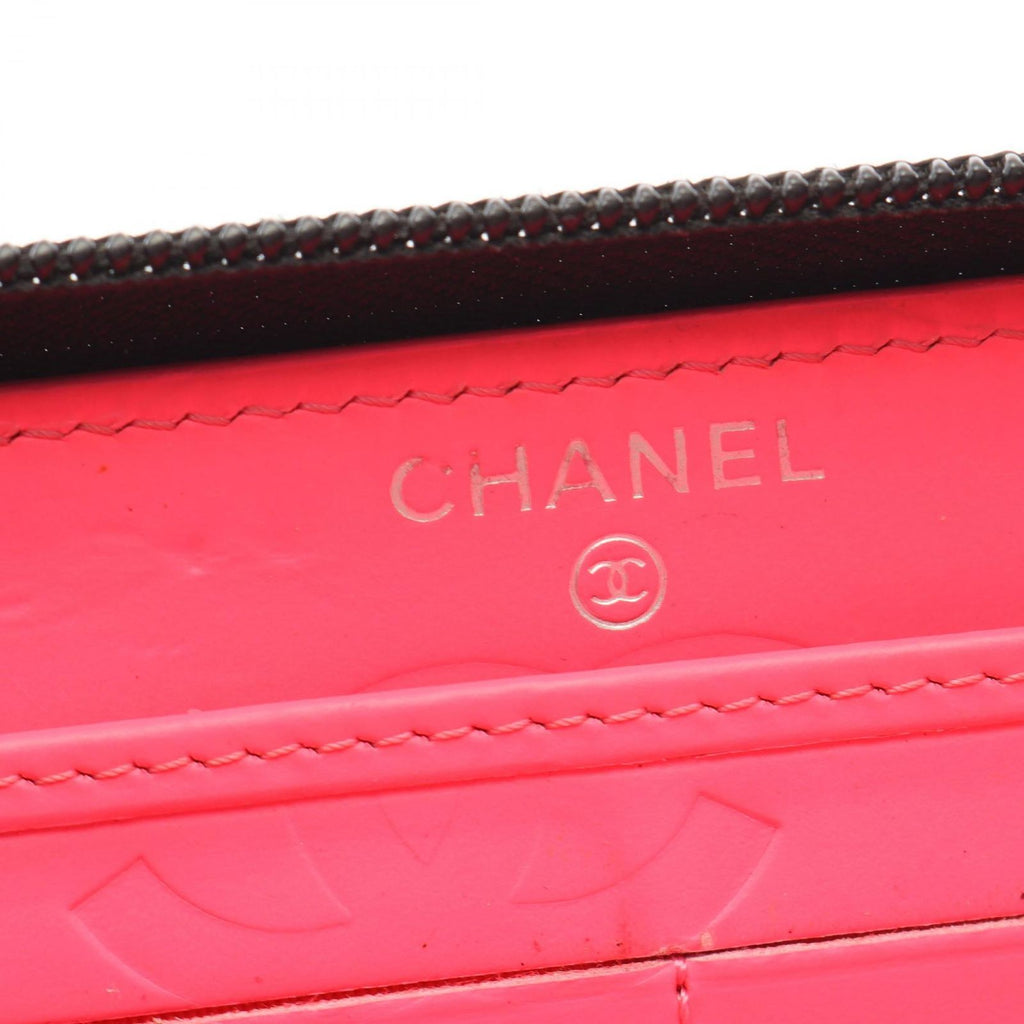Chanel Round Wallet Cambon Line Black Enamel Leather Patent — view 4