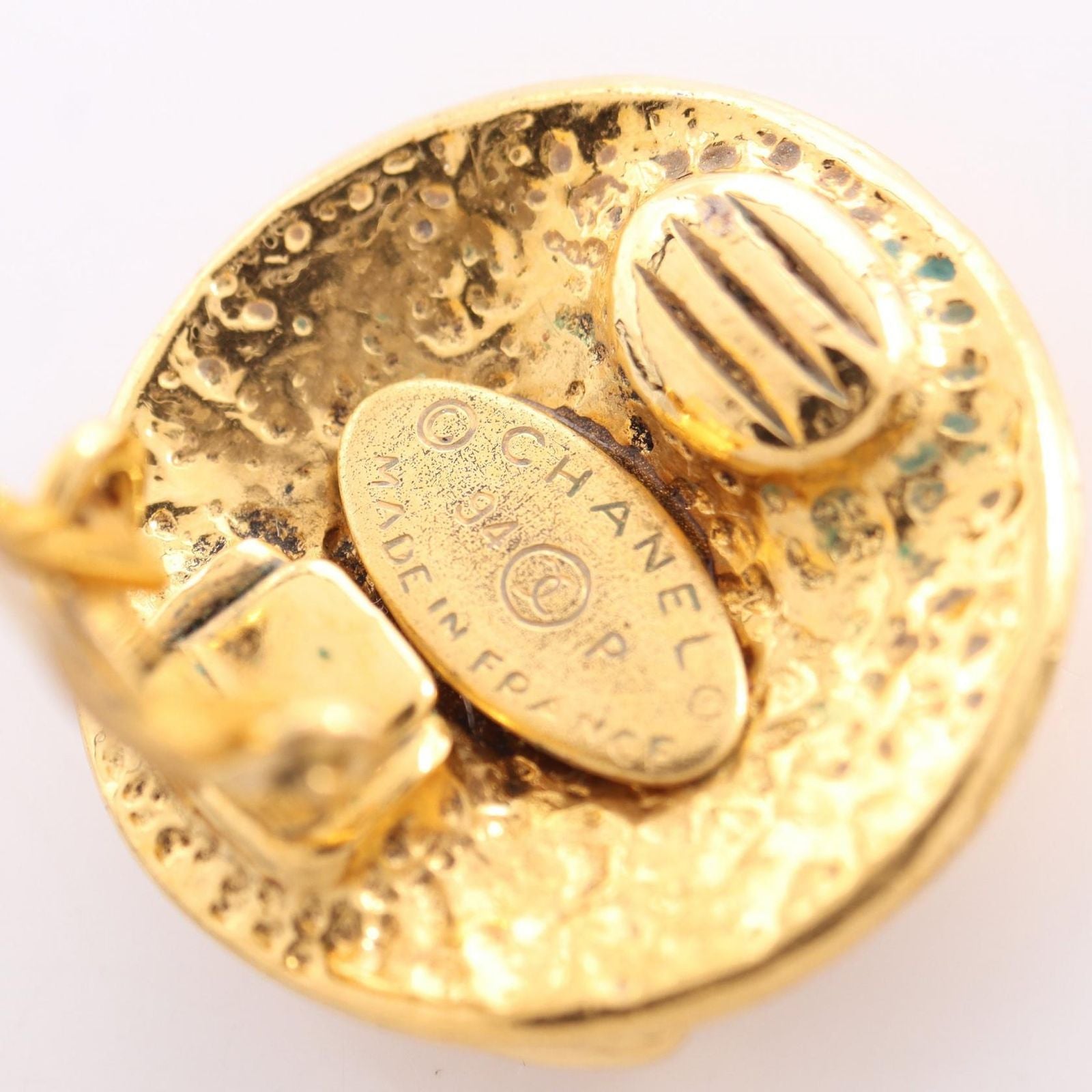 Chanel Earrings CC Logo — view 3