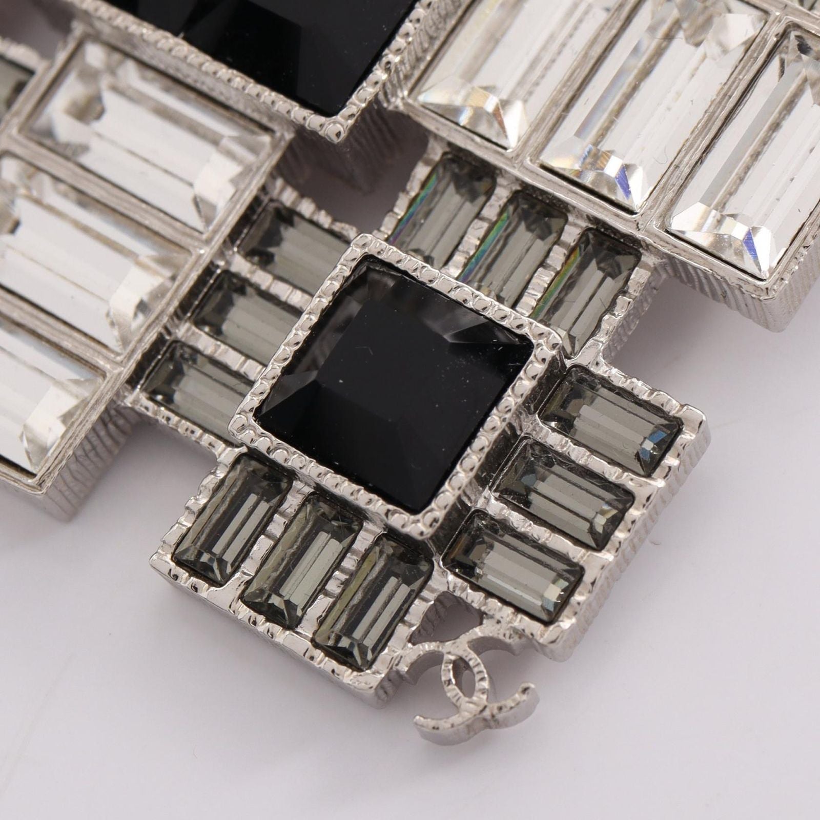 Chanel Brooch CC Logo Square Brooches — view 6