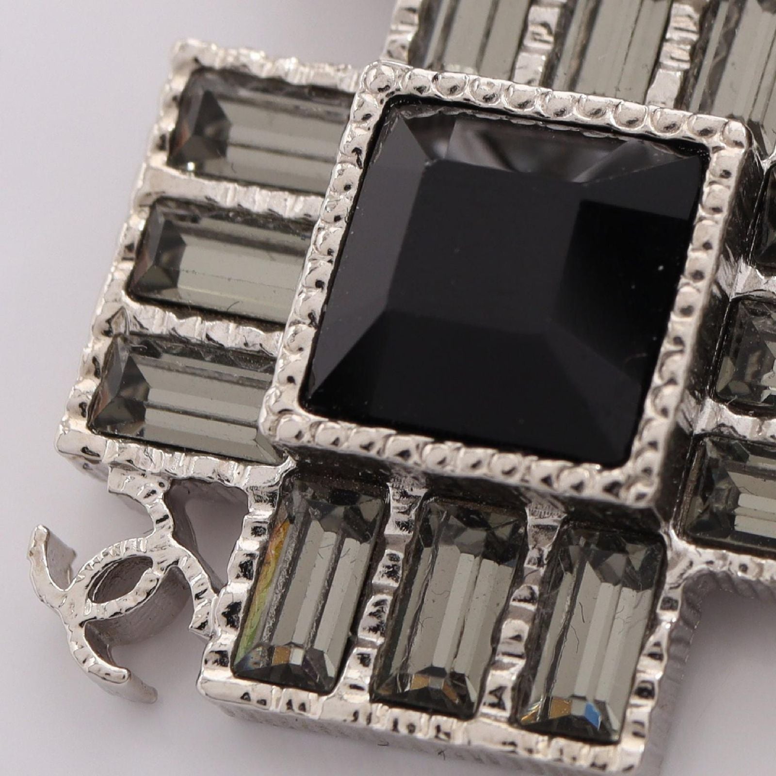 Chanel Brooch CC Logo Square Brooches — view 7