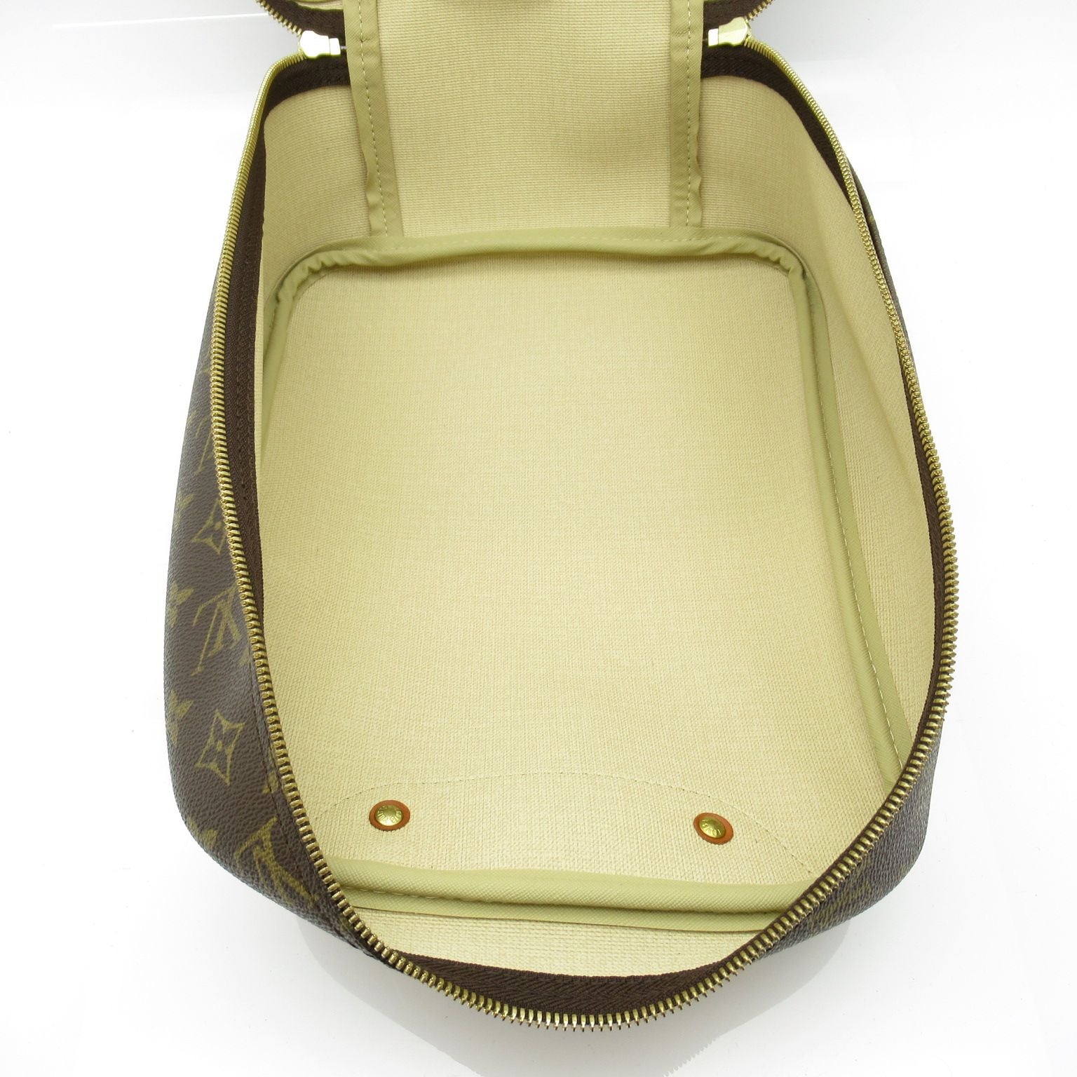 Louis Vuitton Excursion Monogram Handbag Brown — view 7