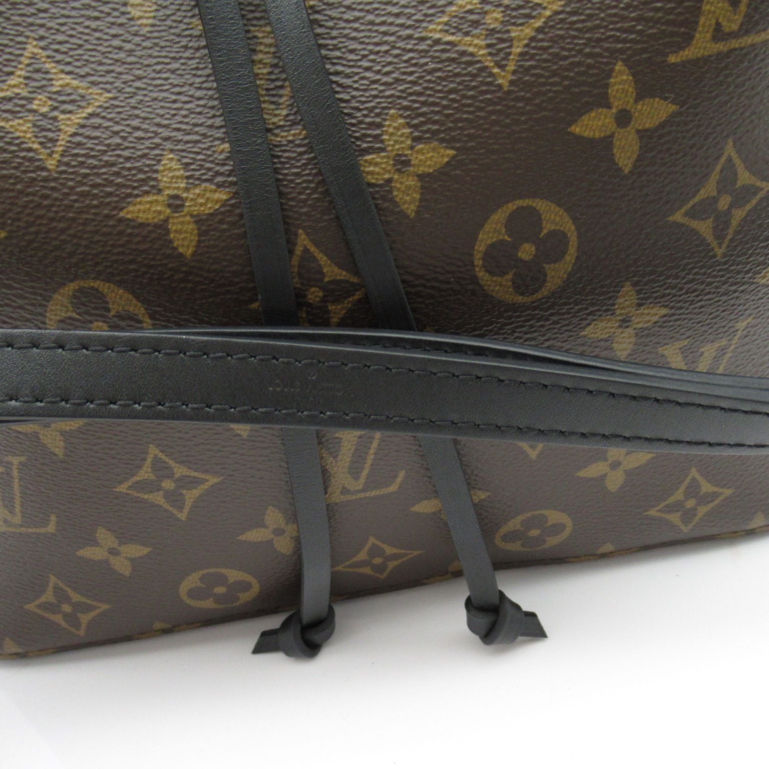 Louis Vuitton Neo Noe Monogram Tote Noir — view 2