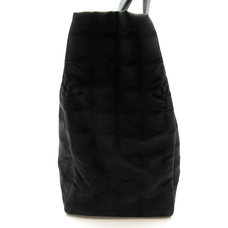 Chanel New Travel Line Tote MM Nylon Calf Black — view 5