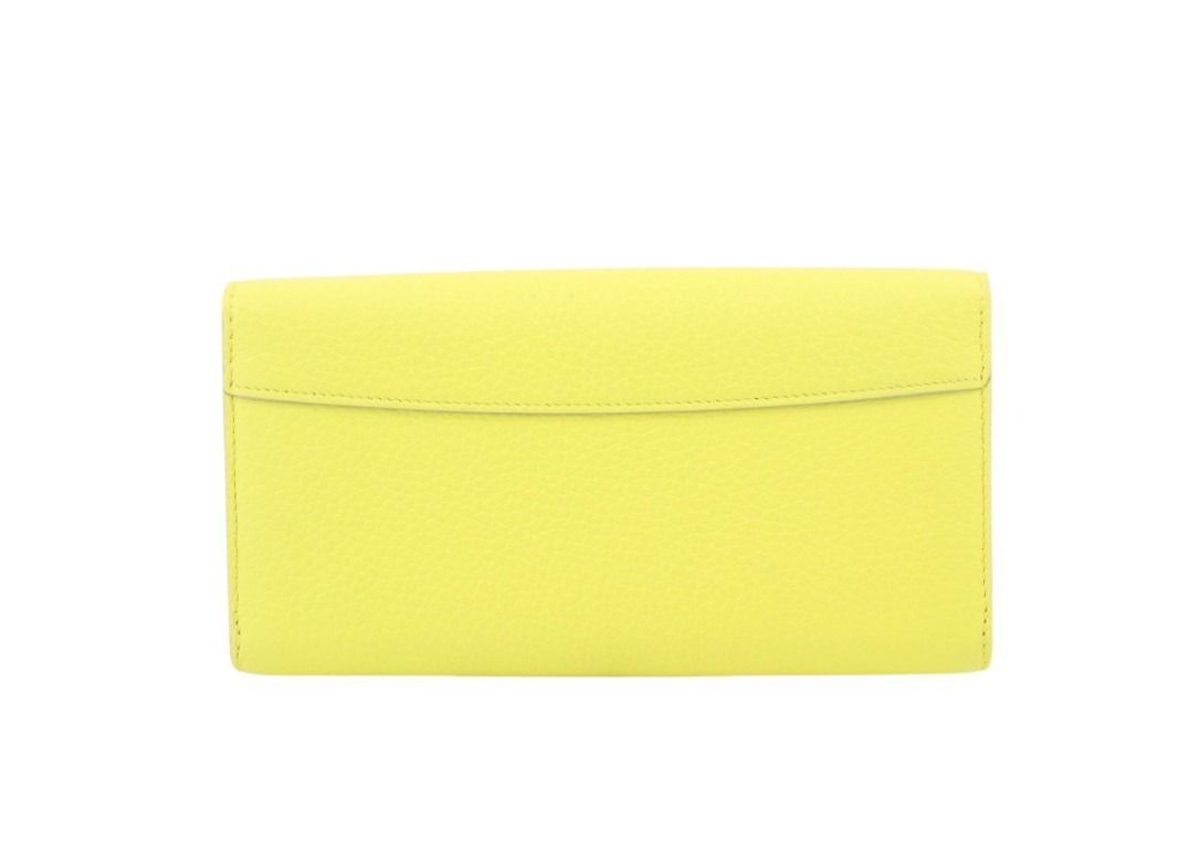 Louis Vuitton Wallet Portefeuille Capucines Tonic Lemon Taurillon Leather — view 2