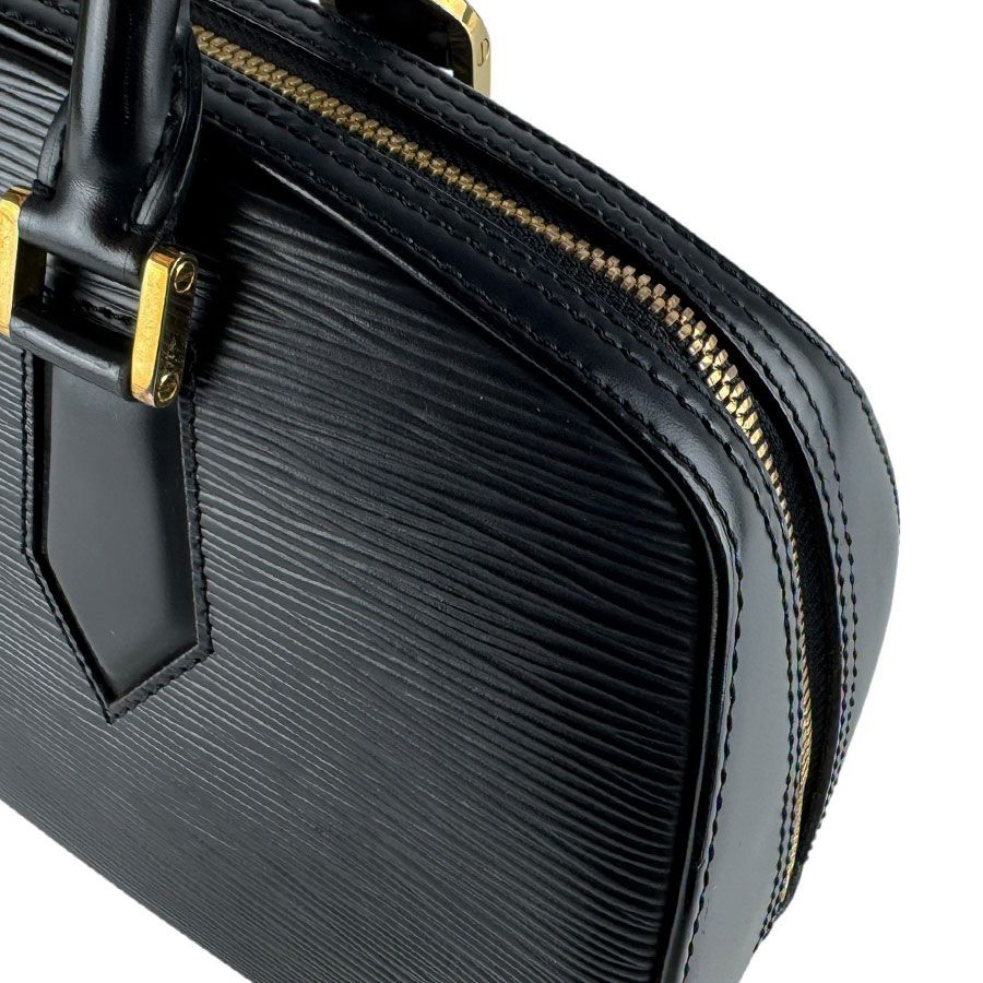 Louis Vuitton Handbag Jasmine — view 6