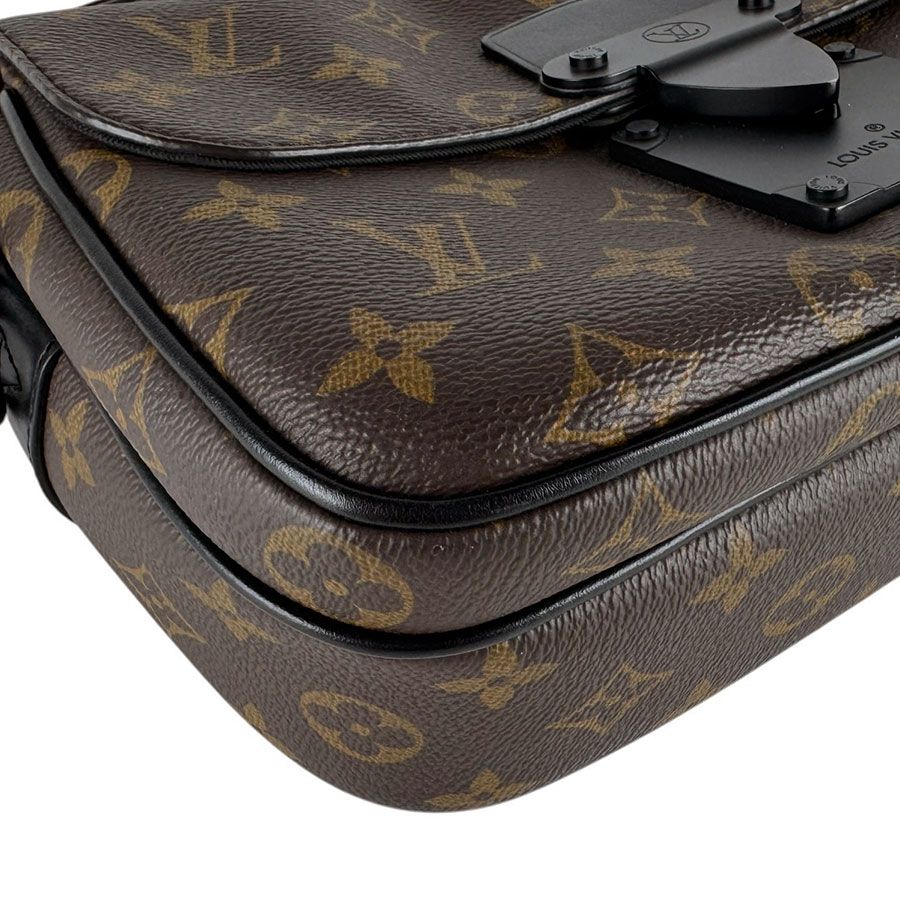 Louis Vuitton Shoulder Bag Monogram Macassar S Rock Messenger — view 9