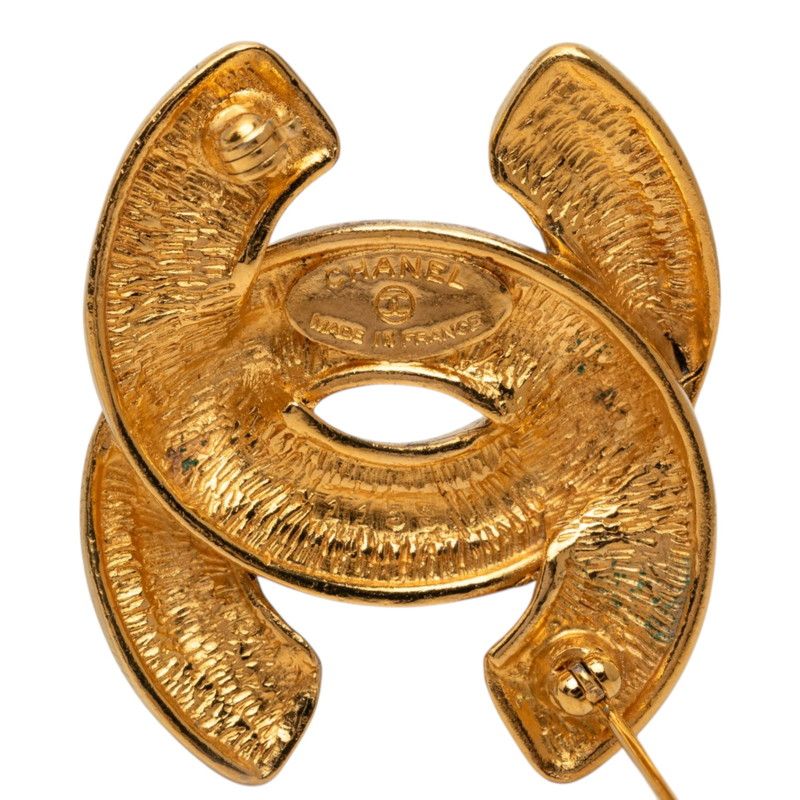 Chanel Vintage Quilted Brooch Gold Plated — view 3