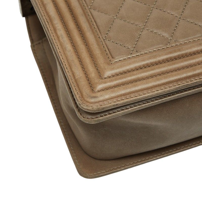 Chanel CC Logo Quilted Boy 25 Chain Shoulder Bag Khaki Green Lambskin — view 4