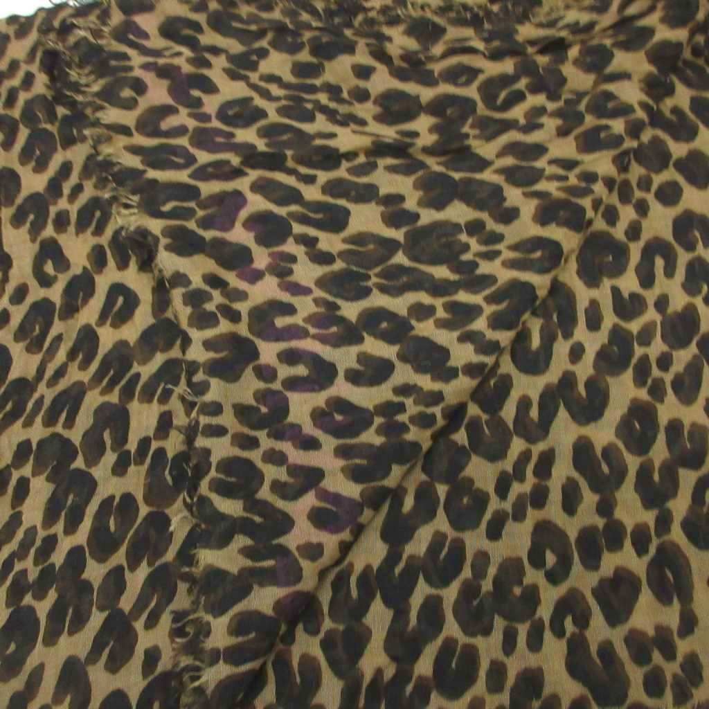 Louis Vuitton Etole Leopard Shawl Scarf Large All Over Pattern Beige Black — view 3