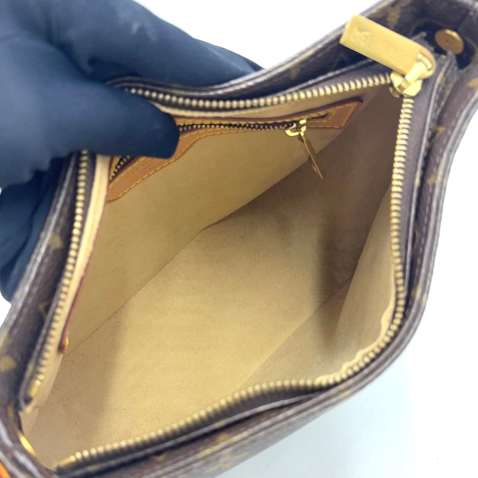 Louis Vuitton Looping MM Monogram Leather Brown Light Handbag Gold — view 3