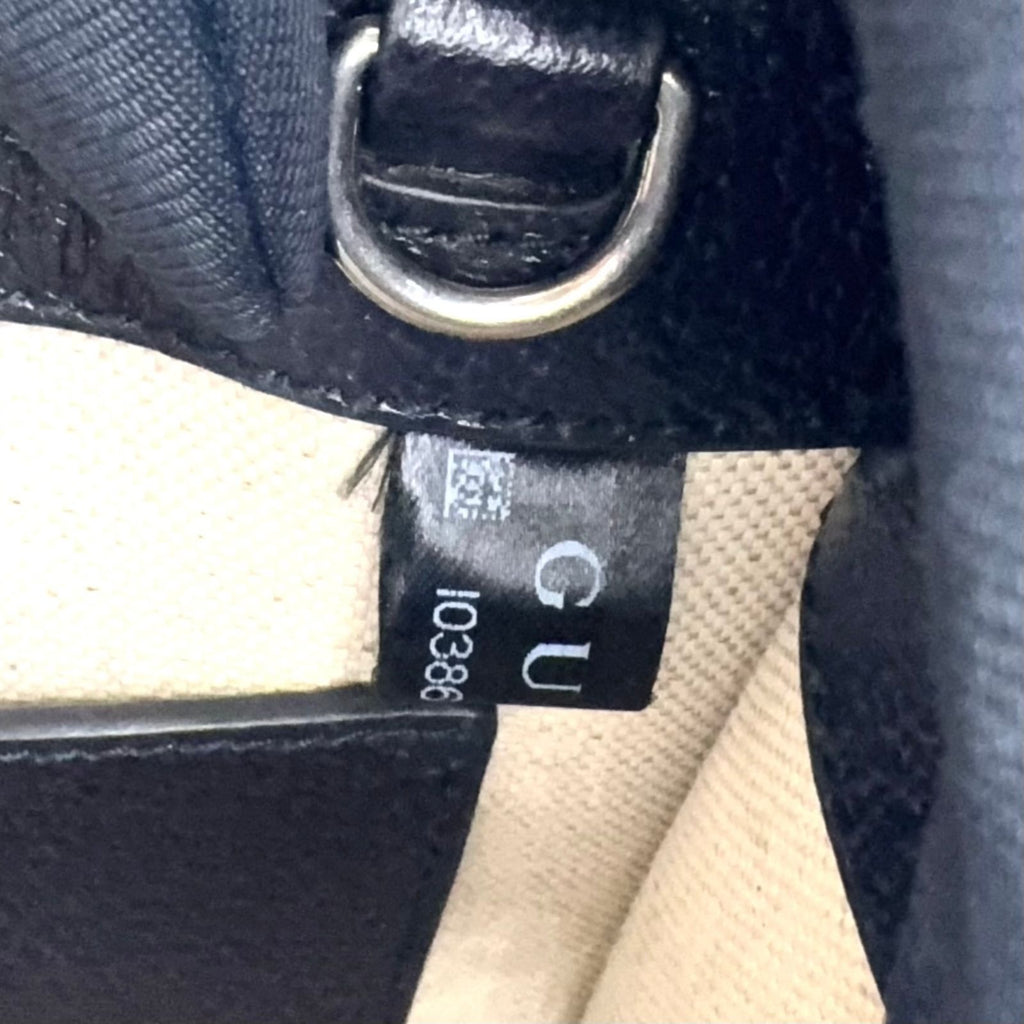 Gucci Interlocking 2-Way Leather Navy Beige Handbag Silver — view 5