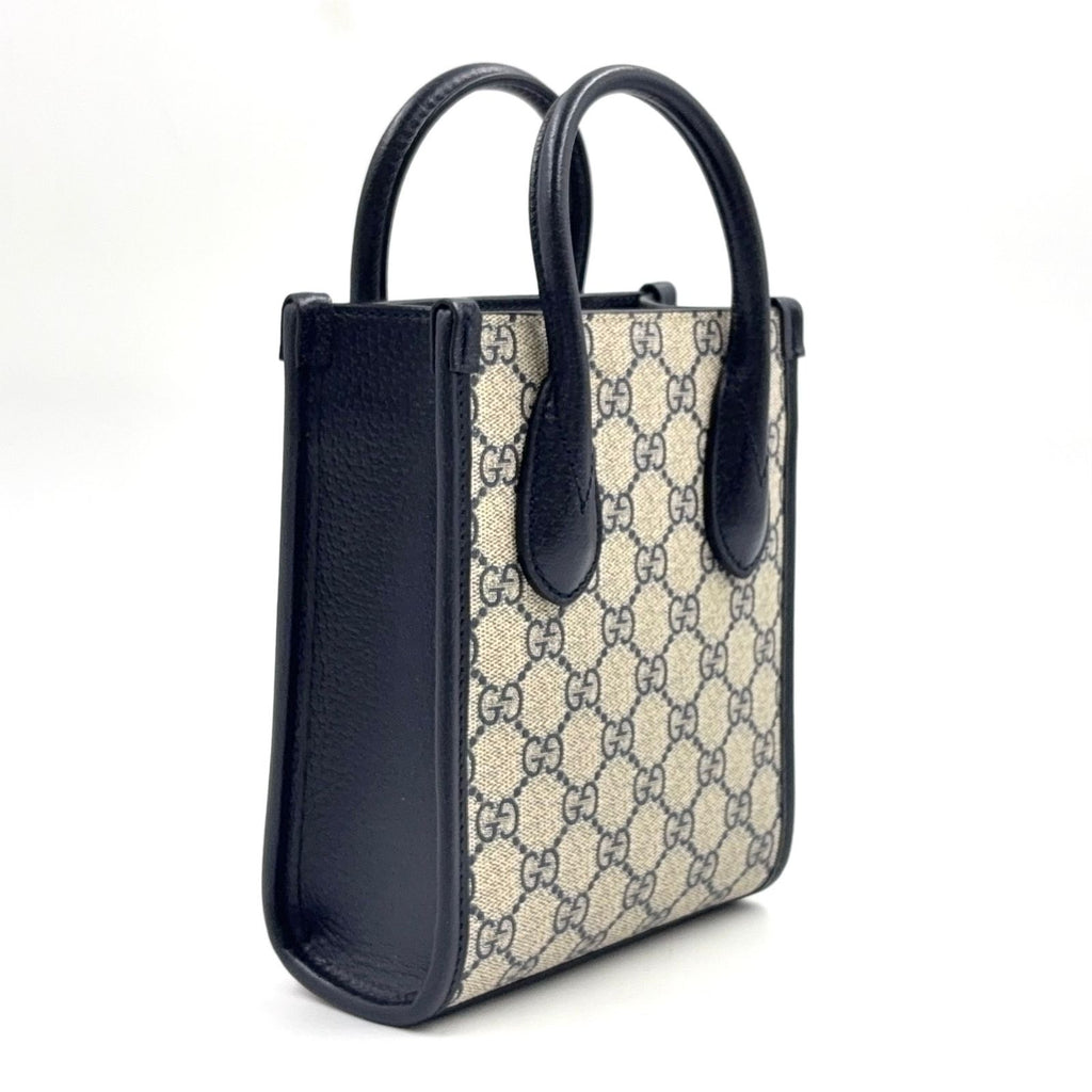 Gucci Interlocking 2-Way Leather Navy Beige Handbag Silver — view 2