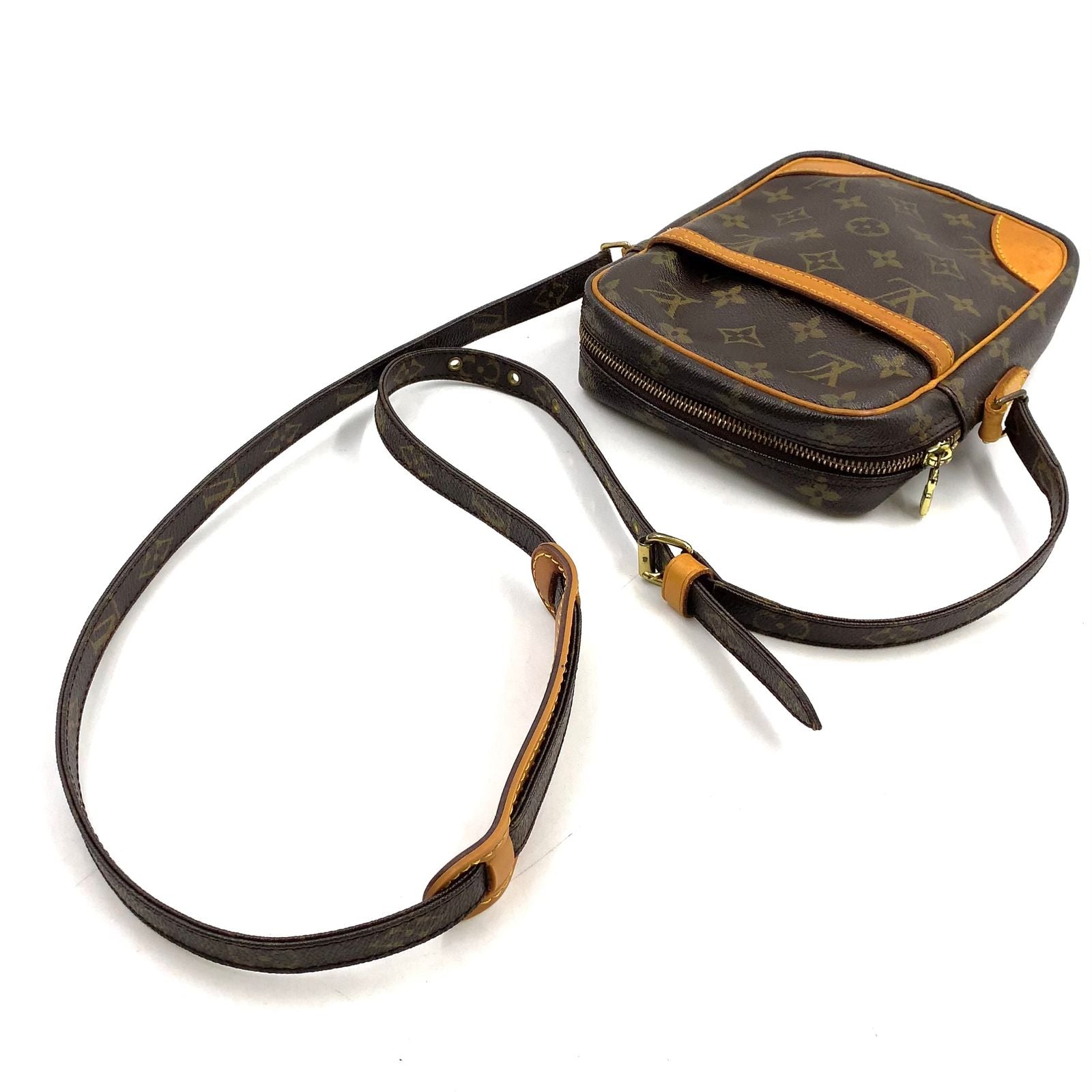 Louis Vuitton Danube Monogram Leather Brown Light Shoulder Bag Gold — view 5