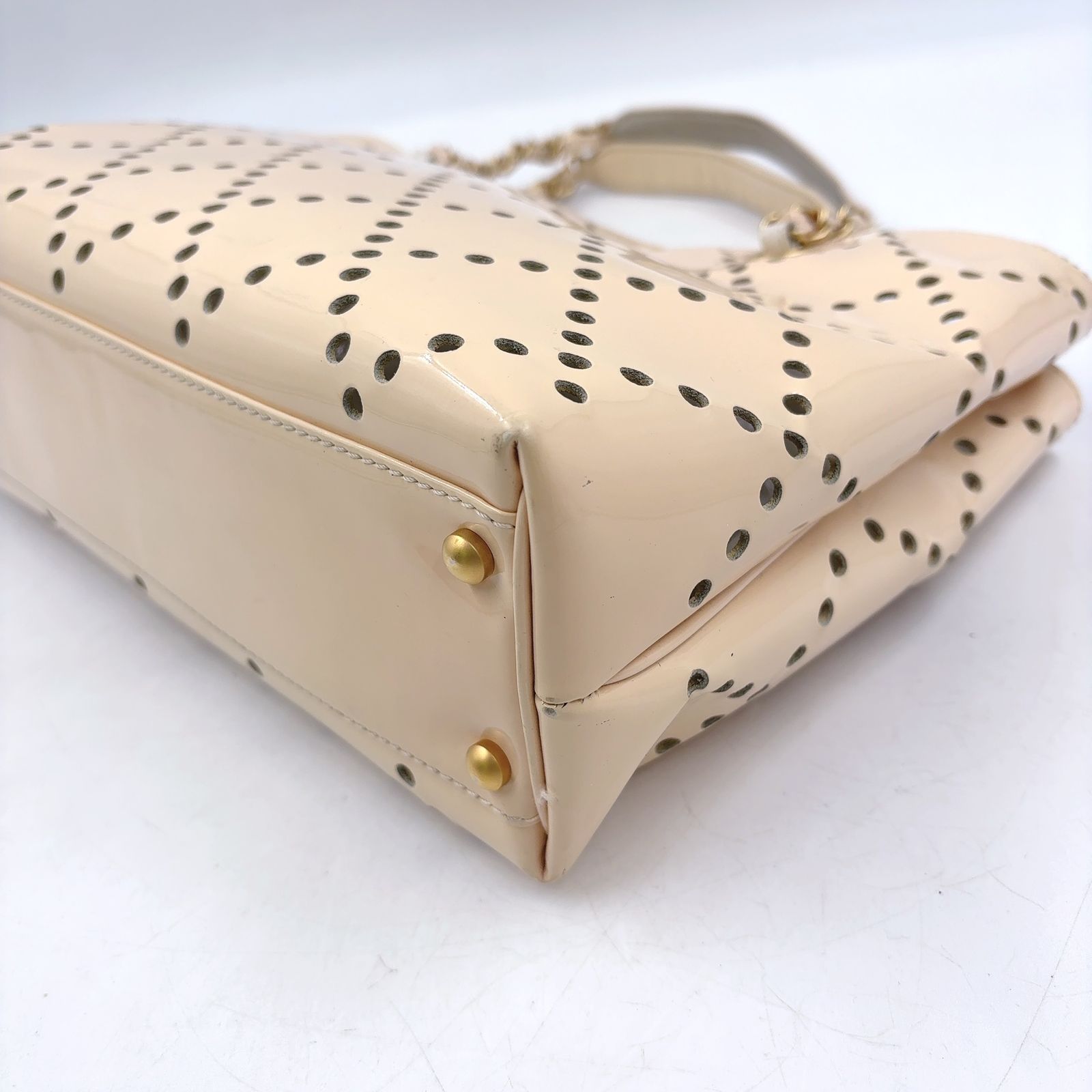 Chanel CC Logo Perforated Enamel Leather Beige Tote Bag Gold — view 8