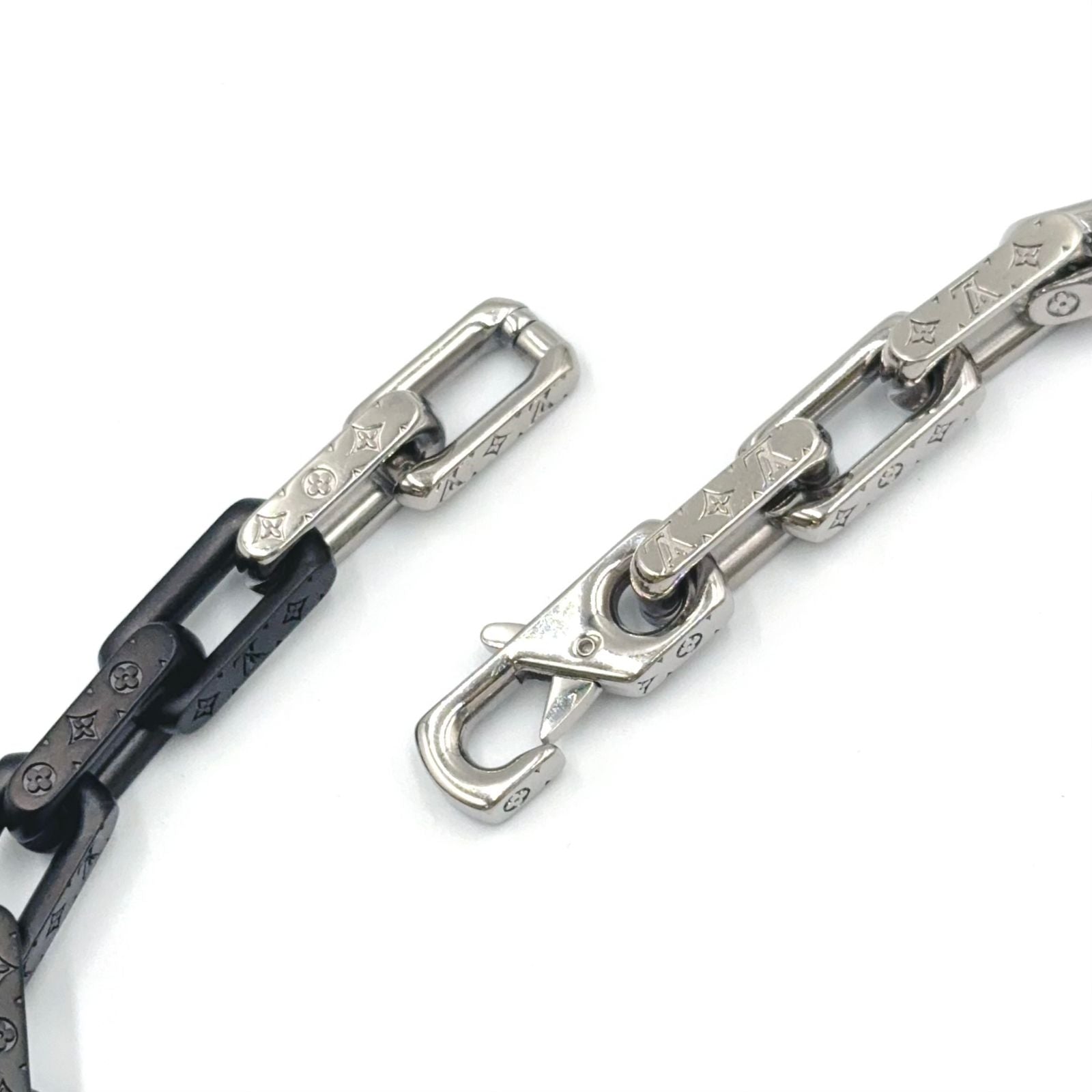 Louis Vuitton Collier Monogram Chain Metal Silver Black Necklace — view 8