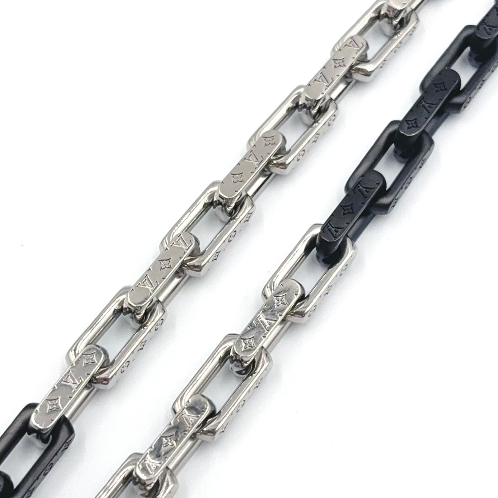 Louis Vuitton Collier Monogram Chain Metal Silver Black Necklace — view 6