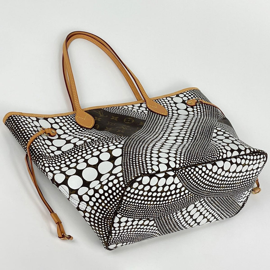 Louis Vuitton Neverfull MM Tote Yayoi Kusama Pumpkin Dot Shoulder Bag Monogram — view 2