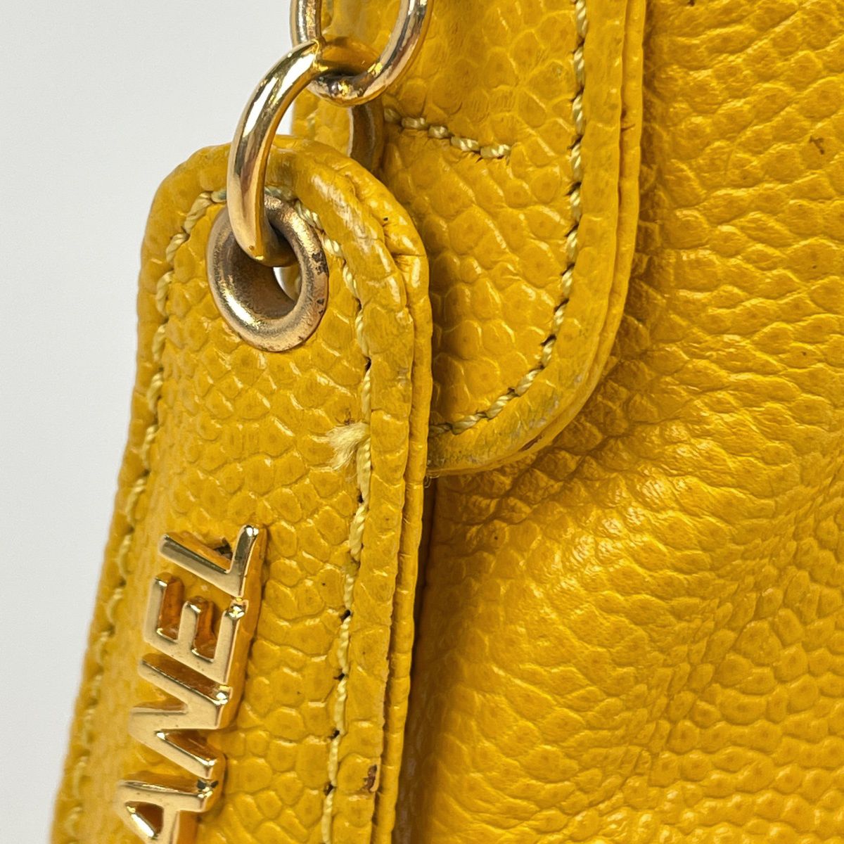 Chanel Shoulder Bag Caviar Leather Yellow — view 5