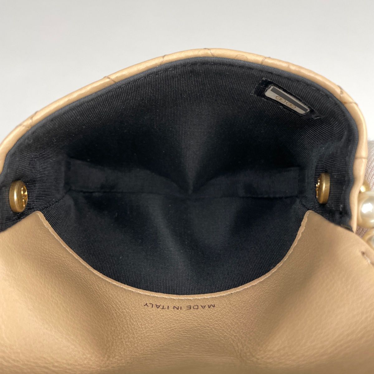Chanel Shoulder Bag Quilted CC Logo Leather Beige — view 7