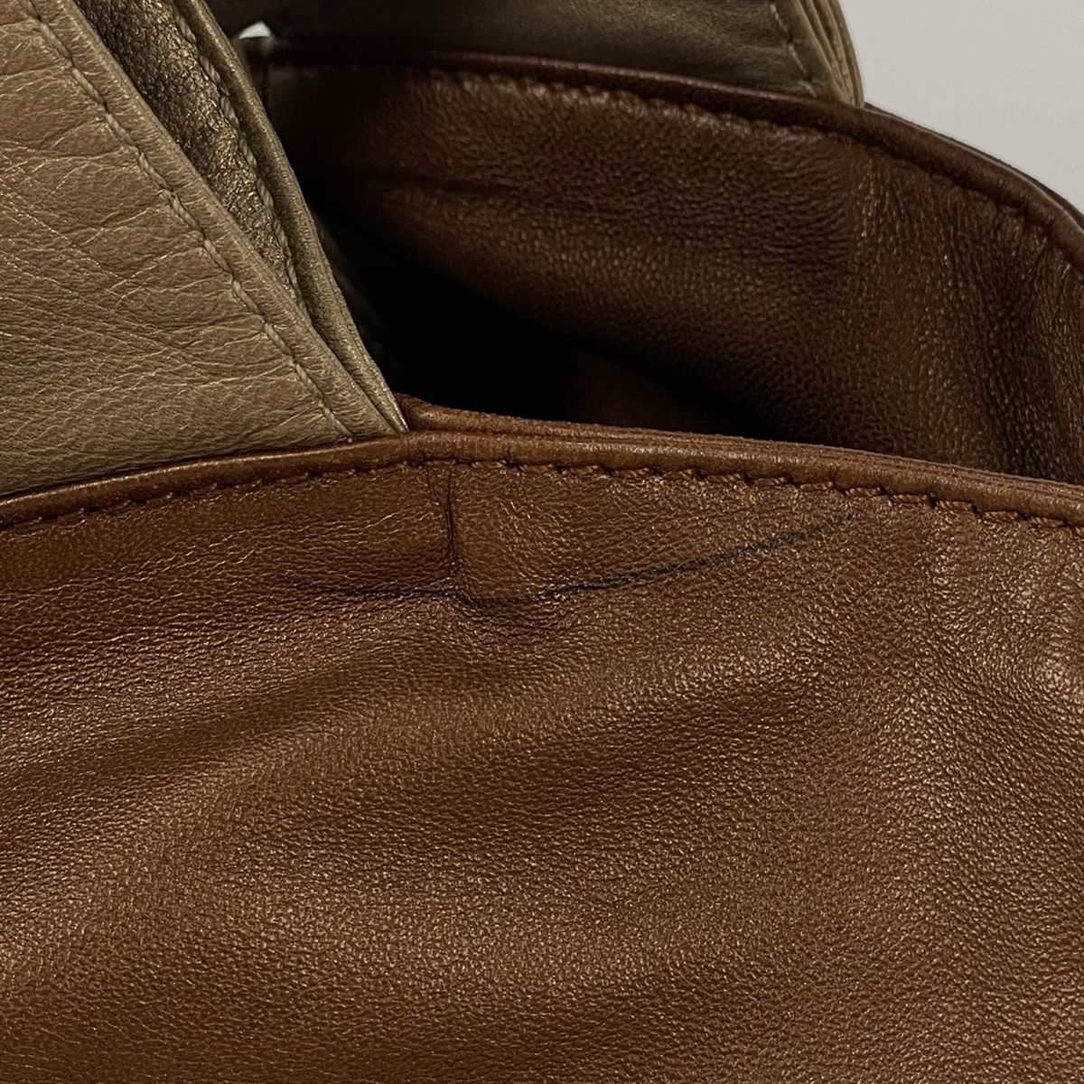 Loewe Nappa Aire Handbag Anagram Leather Gold — view 5