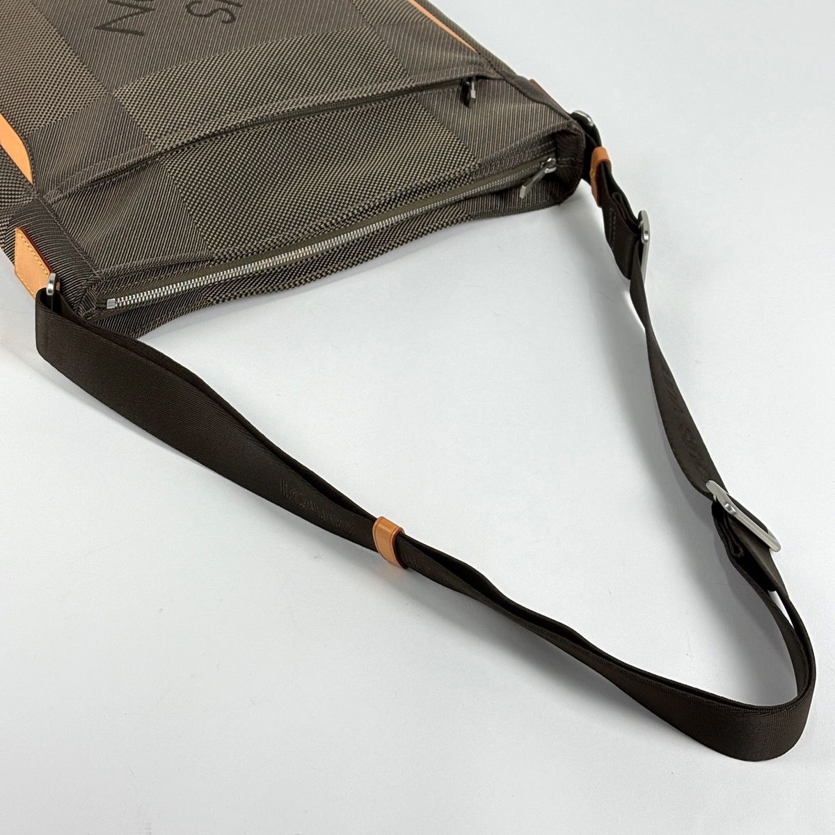 Louis Vuitton Companion Shoulder Bag Damier Geant Tail — view 7