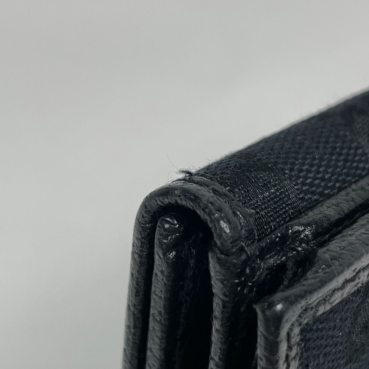 Gucci Bifold Wallet GG Pattern Canvas Black — view 4