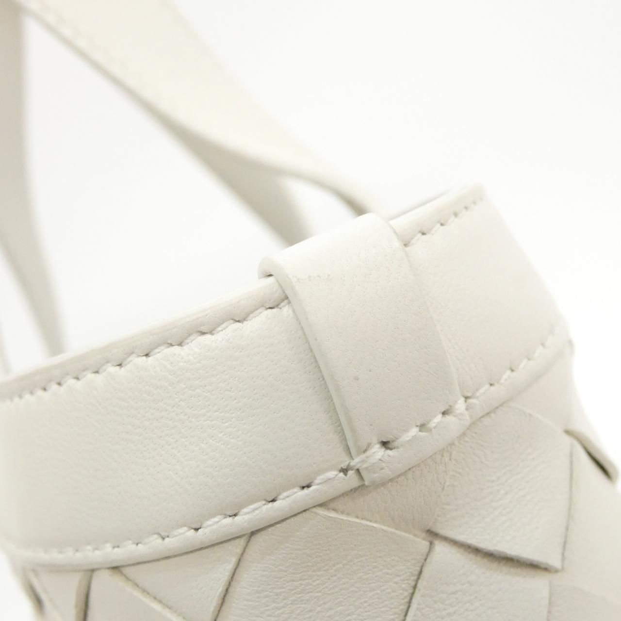 Bottega Veneta Bag Handbag Cream — view 3