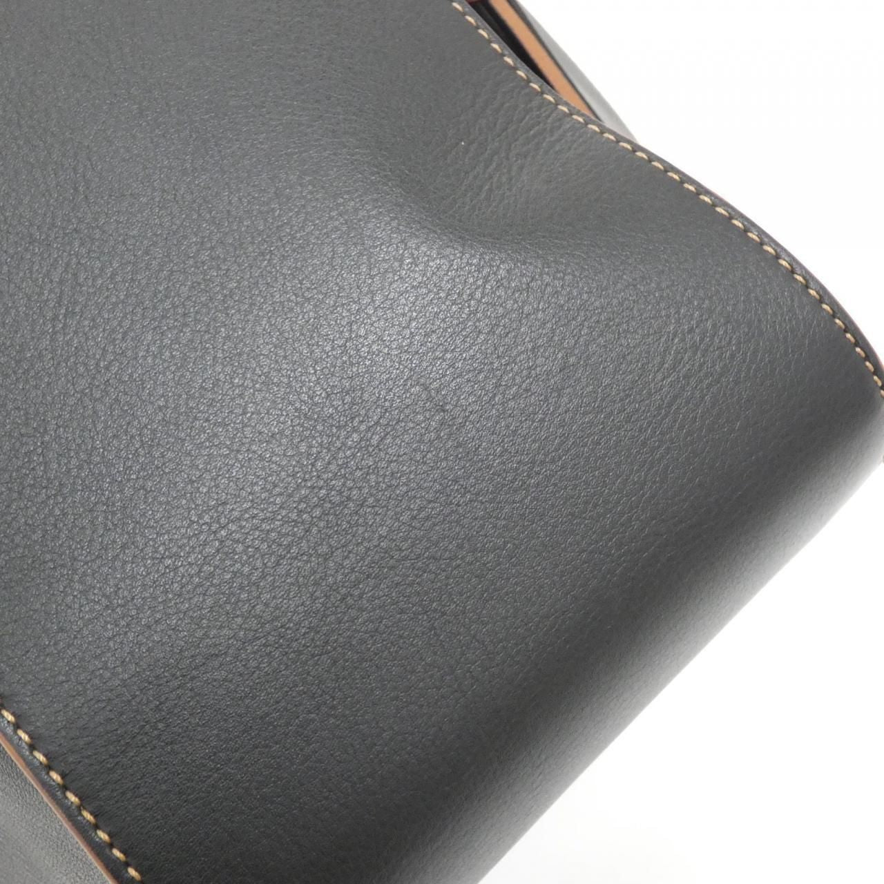 Loewe Hammock Small Shoulder Bag — view 4