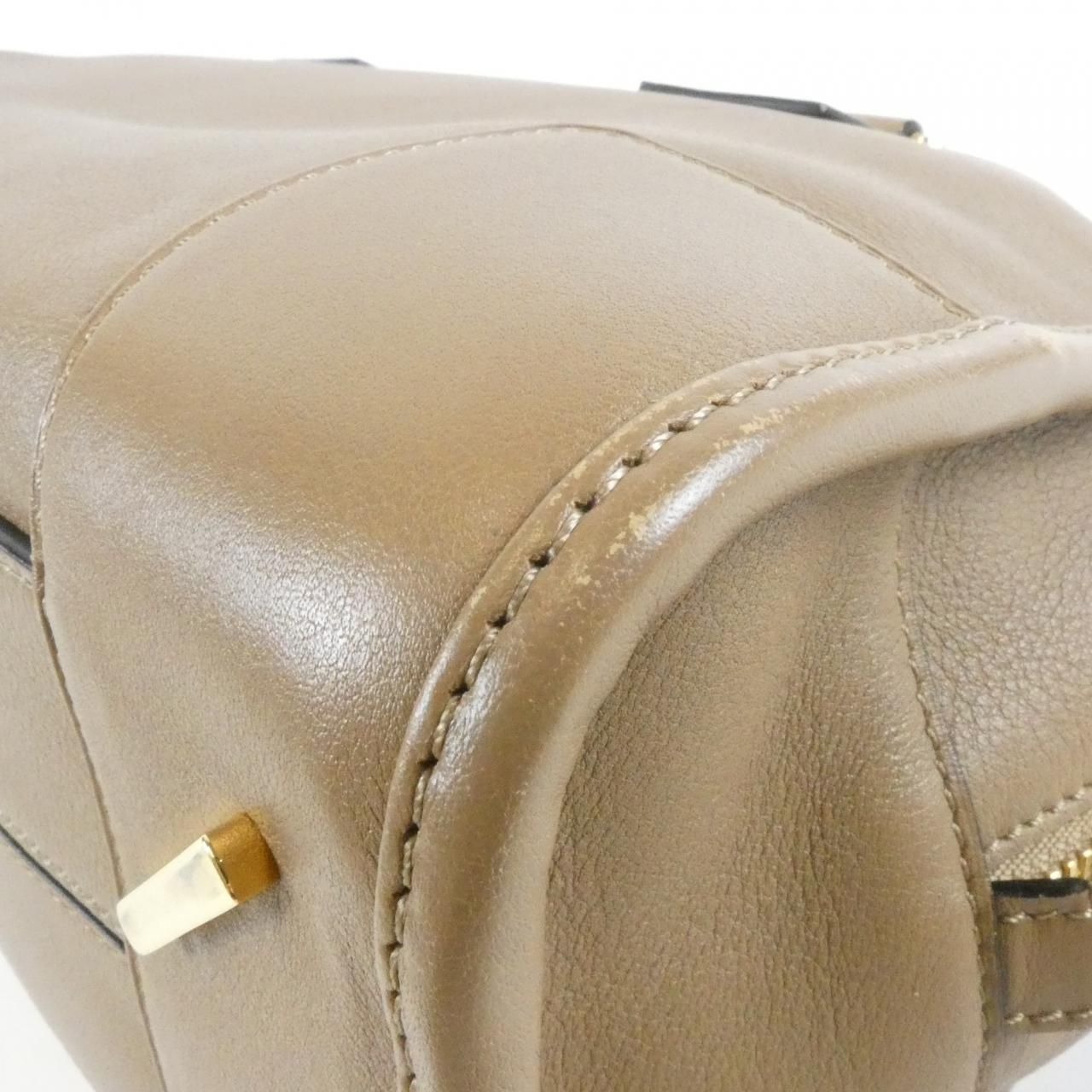 Loewe Amazona 28 352 30 — view 3