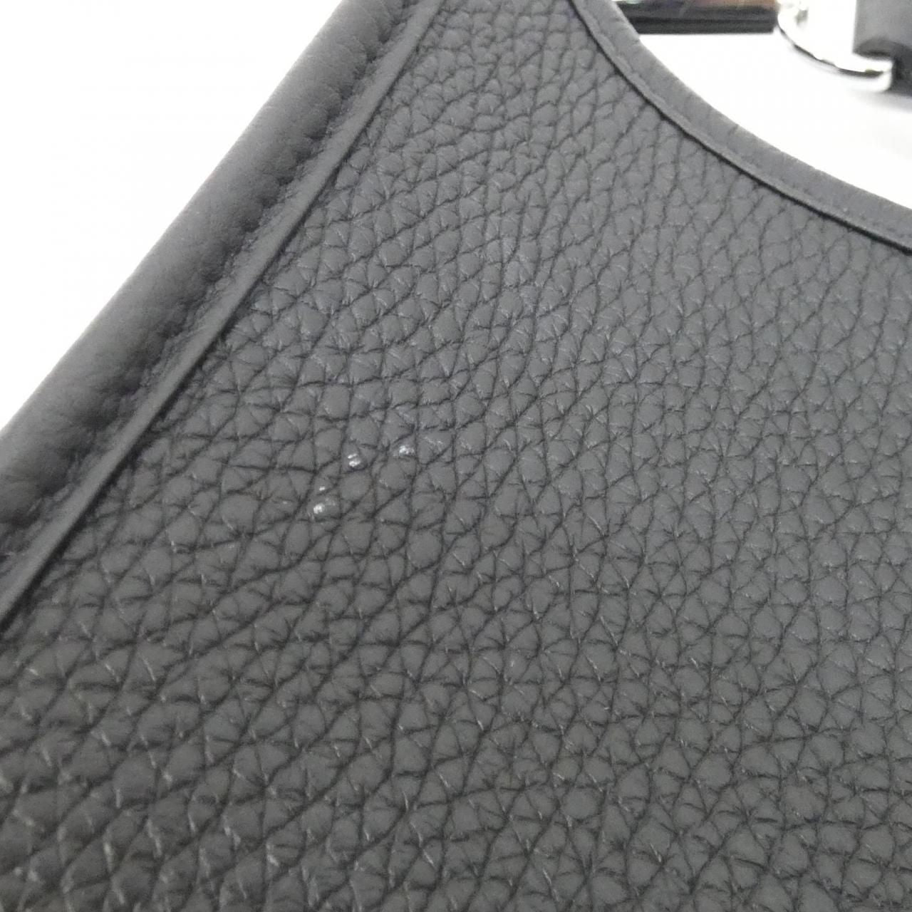 Hermes Evelyne 3 PM Shoulder Bag — view 4
