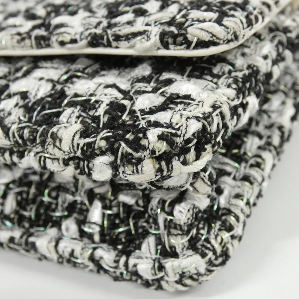 Chanel Chain Wallet Shoulder Bag — view 3