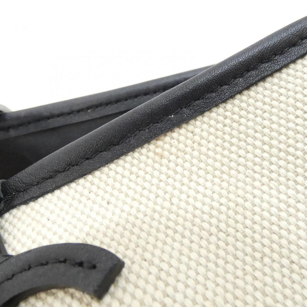 Chanel Bag Handbag Ivory — view 3
