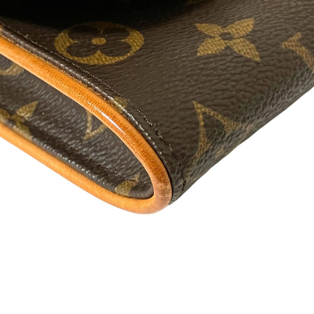Louis Vuitton Pochette Twin PM Monogram Shoulder Bag Brown — view 4
