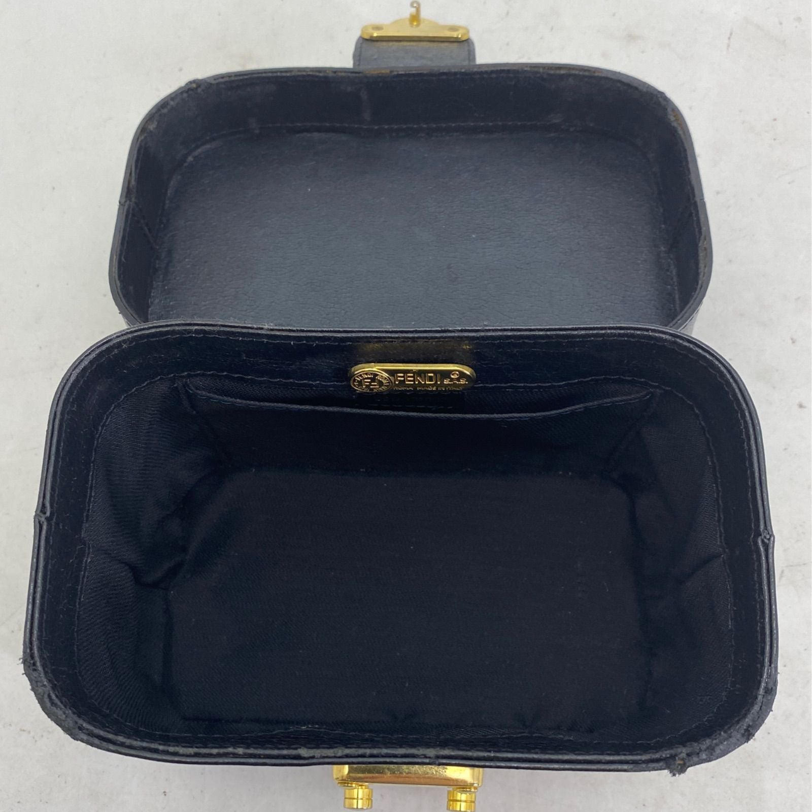 Fendi Vanity Bag Vintage Style Leather Black — view 6
