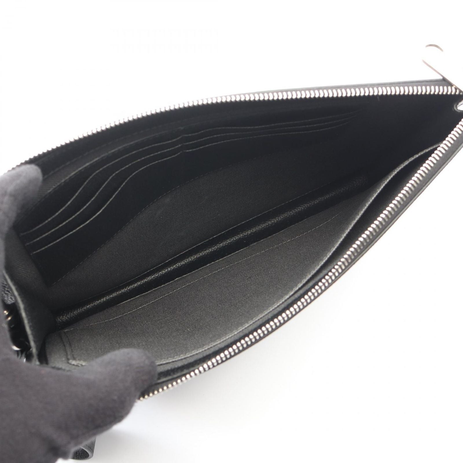Gucci Clutch GG Supreme Gray Black Canvas Leather — view 3