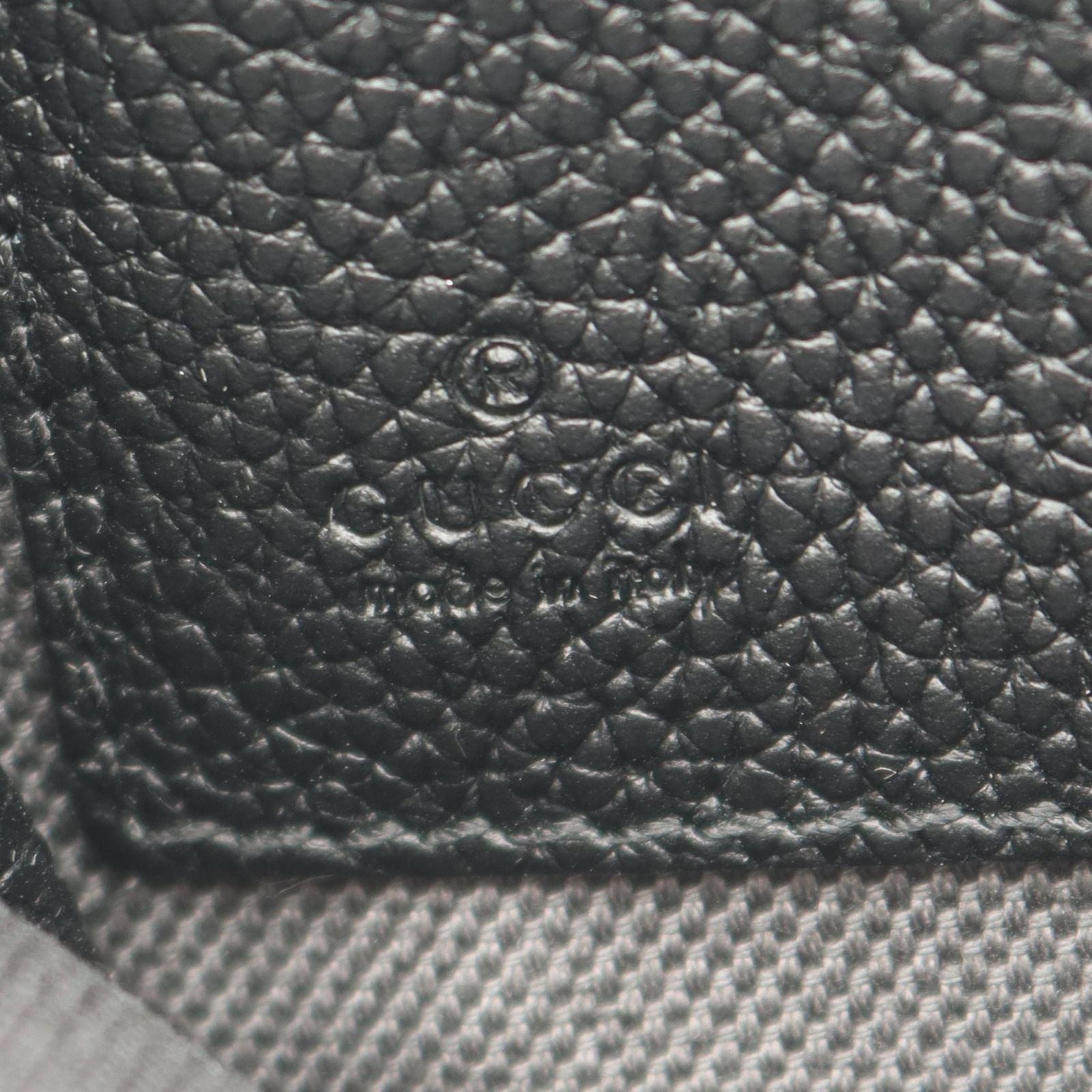 Gucci Clutch GG Supreme Gray Black Canvas Leather — view 4