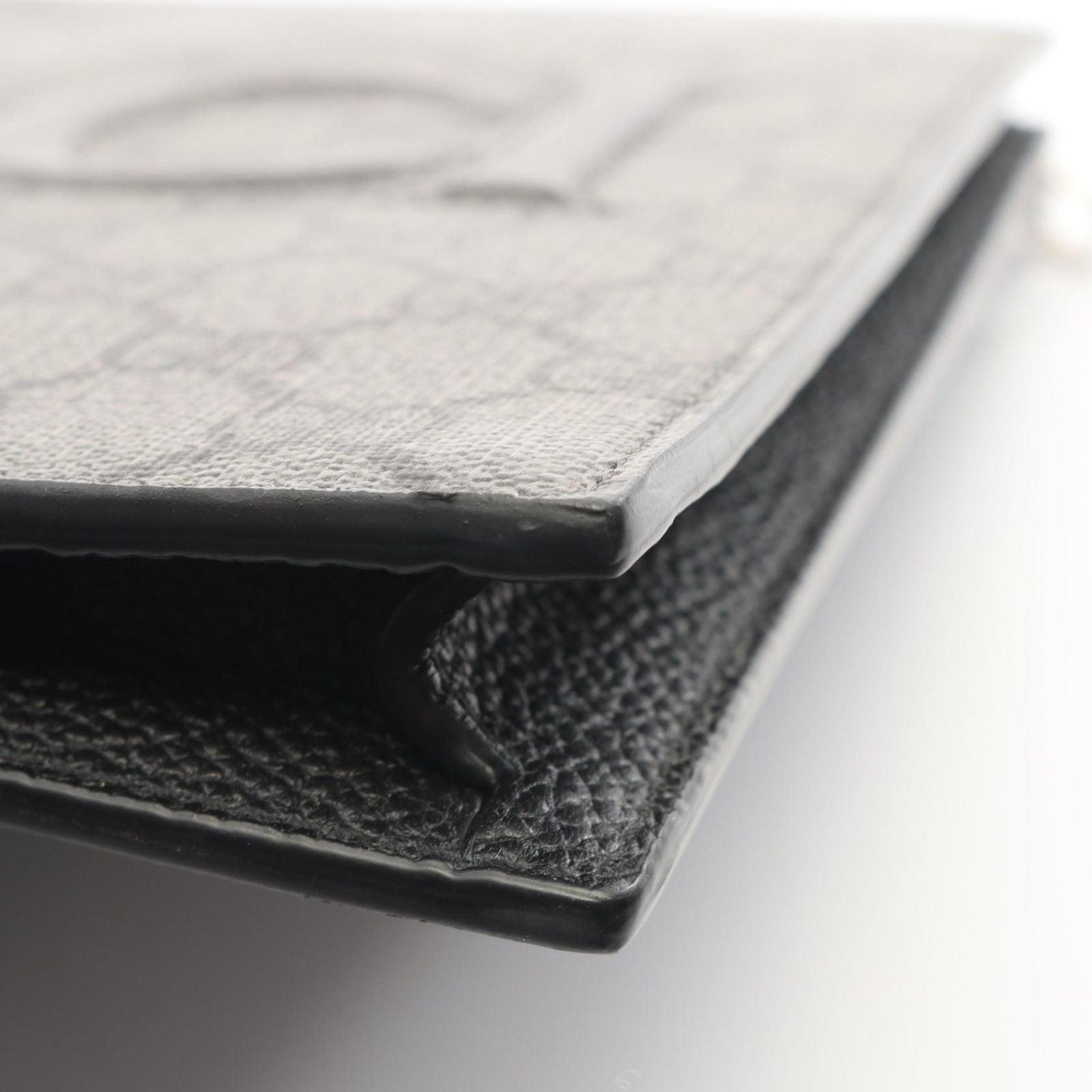 Gucci Clutch GG Supreme Gray Black Canvas Leather — view 6