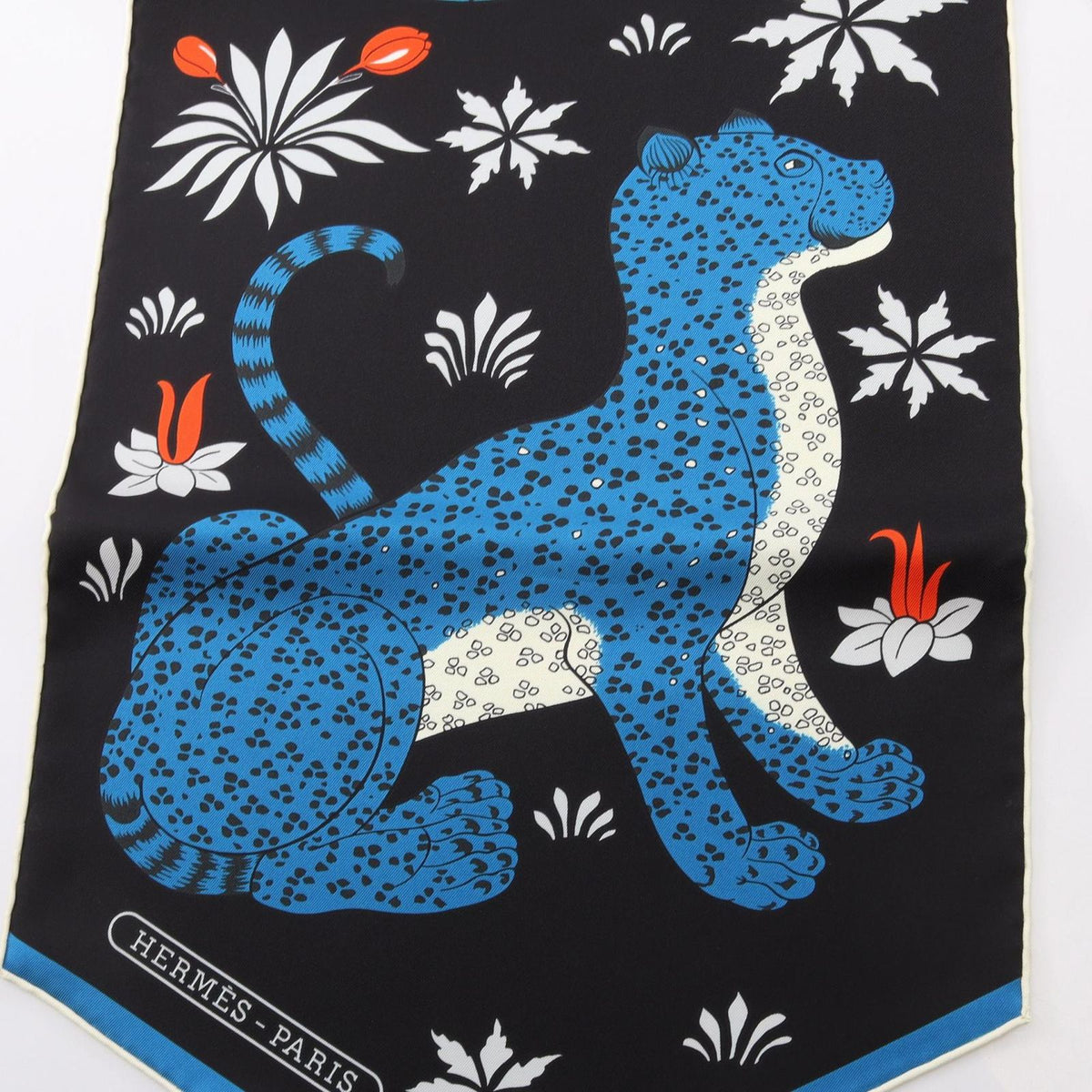 Hermes Scarf Echarpe de Soie les Leopards Silk — view 4