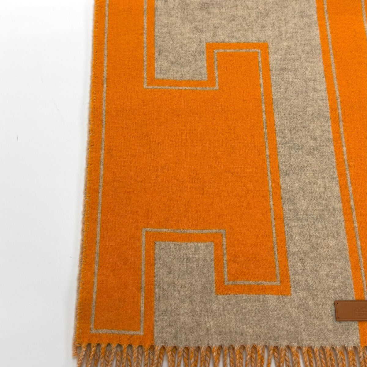 Hermes Scarf Cles de Cashmere Beige Orange Leather Logo Patch Fringe — view 8