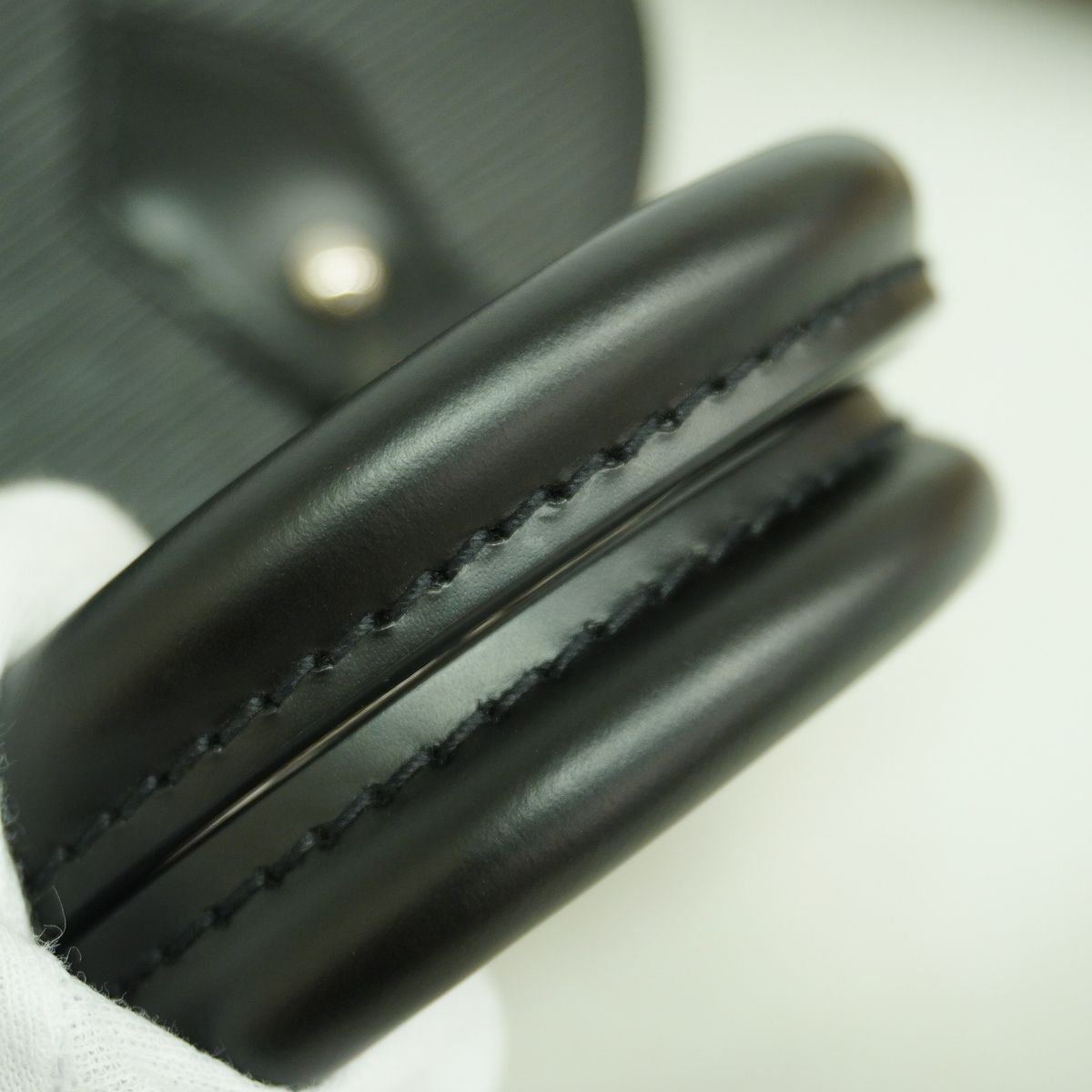 Louis Vuitton Handbag Epi Alma BB Noir 2-Way — view 7
